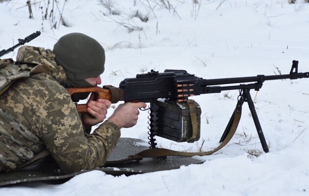 Вооруженные формирования РФ трижды нарушили режим тишины, украинские бойцы открывали огонь 