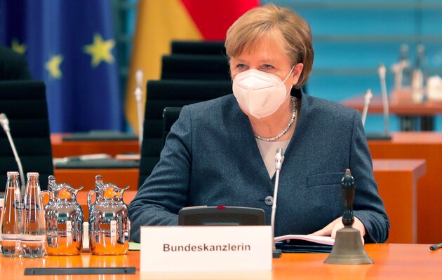 Меркель настаивает на продлении локдауна до марта