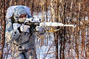 Вражеский снайпер ранил украинского бойца в Донбассе