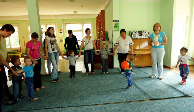 У Києві через негоду зачиняють дитсадки і школи: коли діти зможуть повернутись на навчання