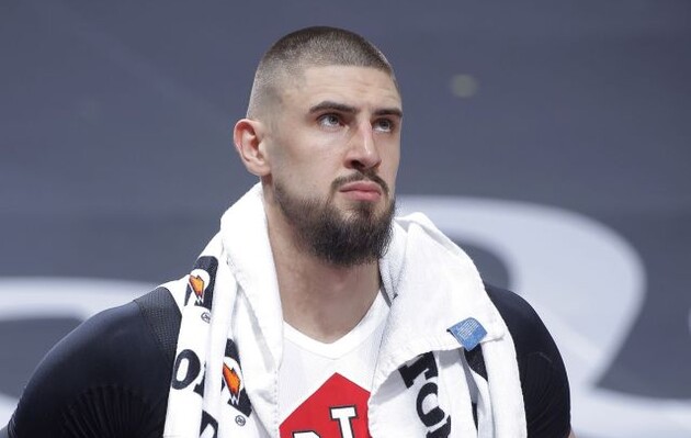 Украинский баскетболист Лень набрал 11 очков в матче НБА
