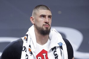 Украинский баскетболист Лень набрал 11 очков в матче НБА