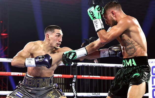 Ломаченко програв Лопесу рішенням суддів
