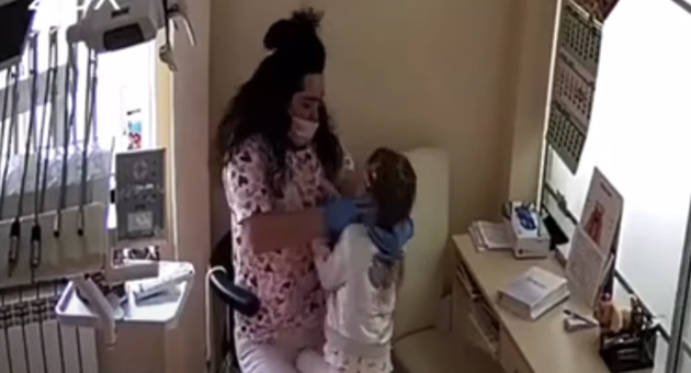 В Ровно стоматолог издевалась над детьми: полиция открыла дело