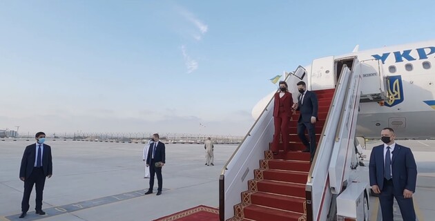 Зеленський прибув з офіційним візитом в ОАЕ 