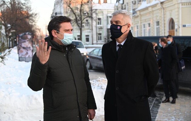  Іван Корчок здійснив свій перший робочий візит в Україну