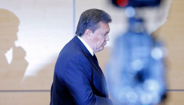 Янукович через адвоката передал свое заявление, назвав Евромайдан вооруженным переворотом