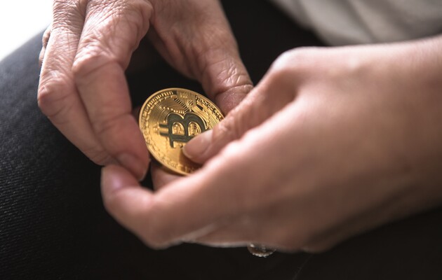 Вартість Bitcoin перевищує 51 тисячу доларів