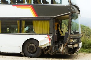 Трое украинцев пострадали в ДТП с автобусом в Египте