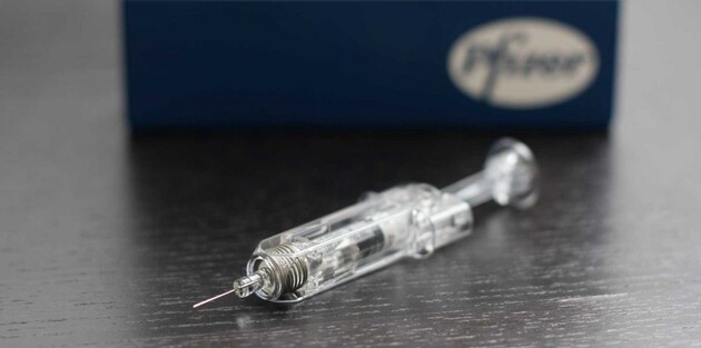 У Pfizer планують вдвічі збільшити виробництво COVID-вакцин 