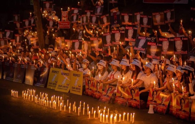 Протесты выходного дня в Мьянме стали самыми кровавыми за две недели