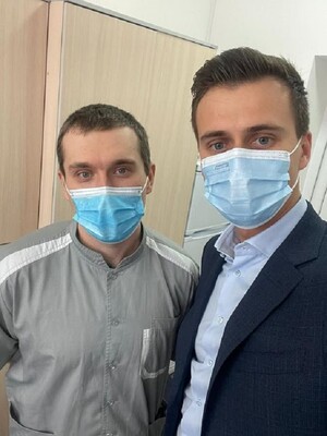 В Украине сделали первую прививку от коронавируса 