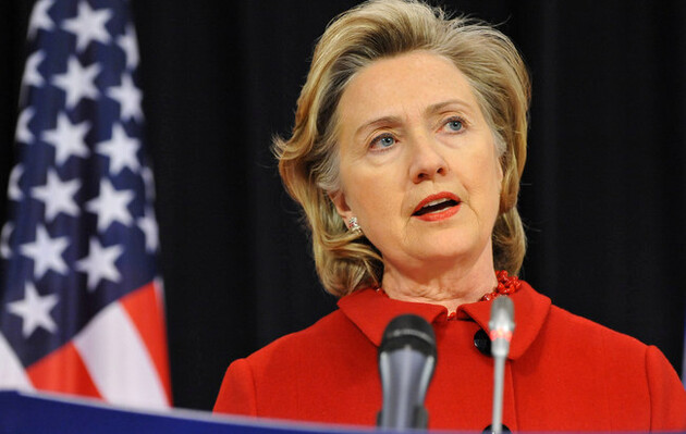 Хиллари Клинтон напишет политический триллер