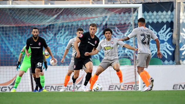 "Шахтер" проиграл "Заре"