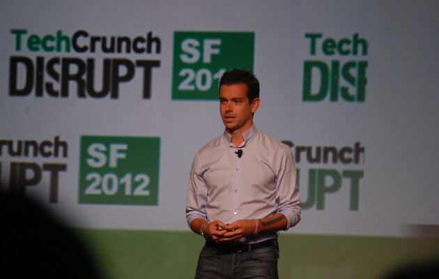  Глава Twitter Джек Дорсі підкреслює, що його пожертвування носять публічний характер.