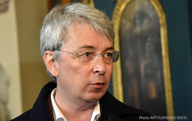 Ткаченко поддержал идею отсрочить штрафы за нарушение языкового законодательства 