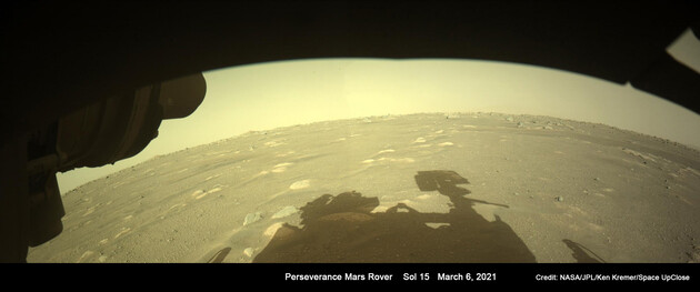 Марсоход Perseverance сделал снимок своей тени