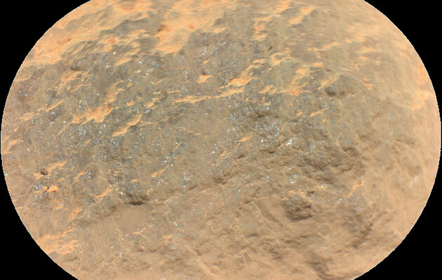 Марсоход NASA записал звук «расстрела» камня на Красной планете