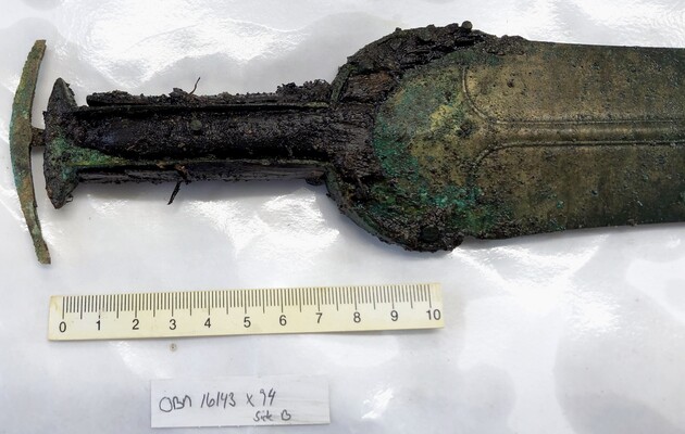 Археологи виявили в Данії унікальний церемоніальний меч 