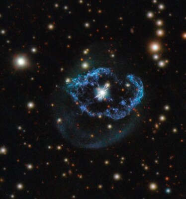 «Хаббл» сделал снимок «вспышки жизни» из созвездия Лебедя
