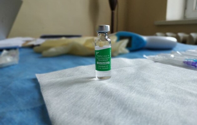 Минздрав увеличил интервал между двумя прививками CoviShield 