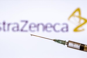 Зеленский не видит причин для ограничения использования вакцины AstraZeneca