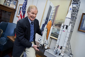 Байден планує призначити 78-річного астронавта Білла Нельсона на пост глави NASA 