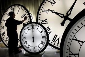Рада вирішила доопрацювати законопроєкт про скасування переведення годинників