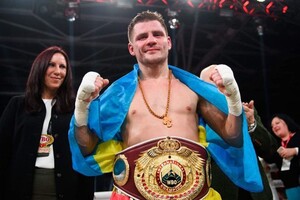 Украинский боксер Беринчик победил техническим нокаутом чилийца и защитил титул