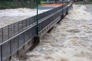 В Австралии эвакуировали 20 тысяч человек из-за сильнейшего наводнения