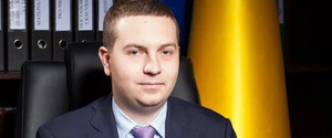 Викритий на хабарі в $100 тисяч прокурор залишився на посаді - Слідство.Інфо 
