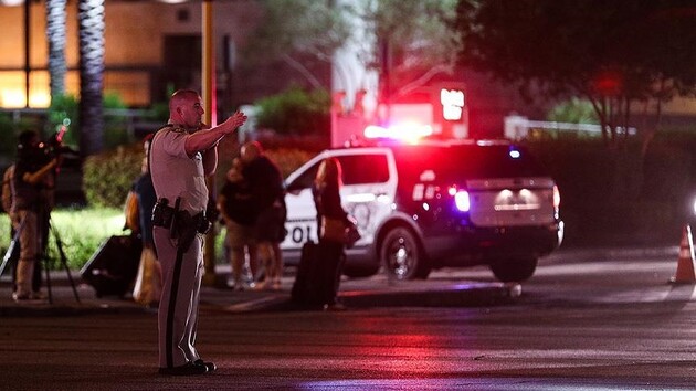 В США неизвестный расстрелял людей в магазине: погибли шестеро, в их числе, полицейский