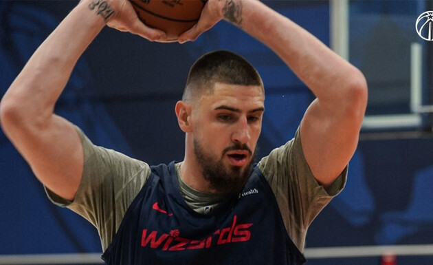 Лень проводит свой восьмой сезон в НБА