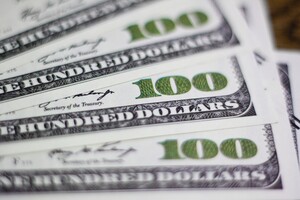 Курс валют НБУ - Гривня к доллару подешевела 