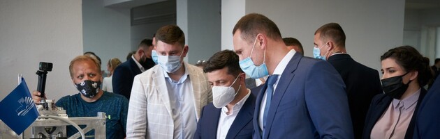 Конституційне подання депутатів потрапило до суддів, пов'язаних із Федором Веніславським