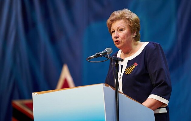  За даними СБУ, Александровська і її син працювали на спецслужби РФ