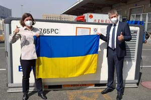 В Украину едет первая партия китайской антиковидной вакцины Sinovac 
