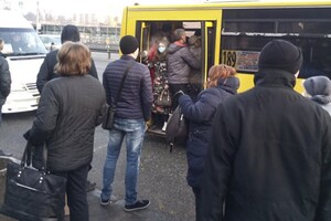 В Киеве общественному транспорту разрешили перевозить больше пассажиров 
