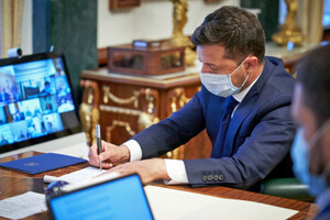 Зеленський розблокував отримання Україною вакцин від COVAX 