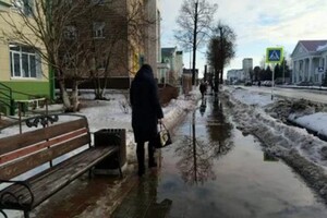 На вихідних днях в Україні потепліє, але ближче до понеділка похолодає 