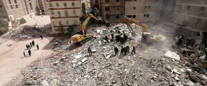 У центрі Каїра обвалився житловий будинок: багато постраждалих 