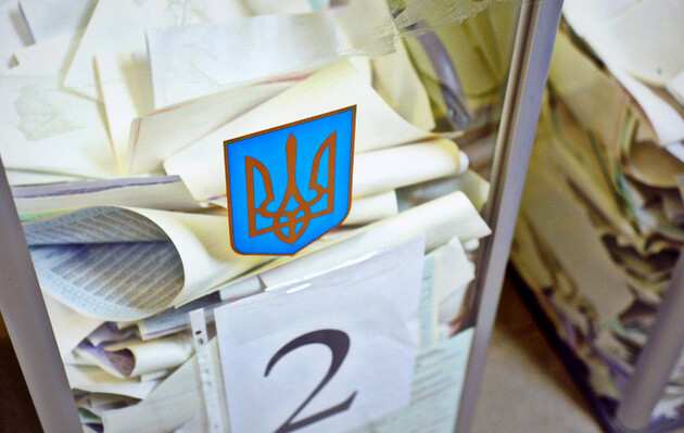 В Донецкой и Ивано-Франковской областях стартовали довыборы в Раду 
