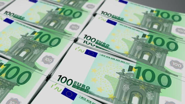 Курс валют НБУ - Евро подешевело ниже 33 гривень 