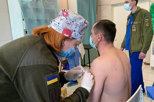 Степанов розповів, якою вакциною необхідно робити щеплення вдруге 
