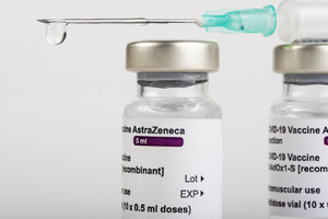 Німеччина і Канада обмежили вакцинацію AstraZeneca для старших людей 