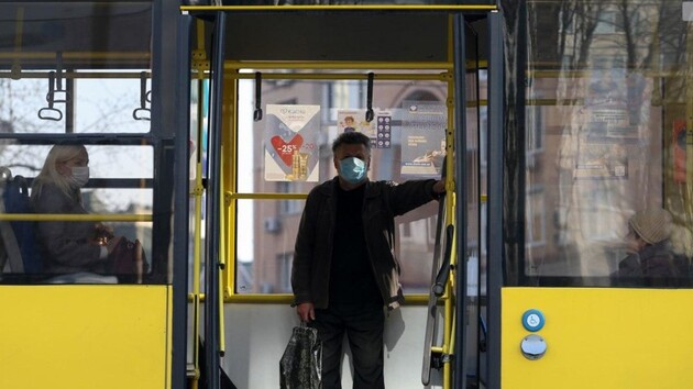 С понедельника в Киеве ограничат работу транспорта 