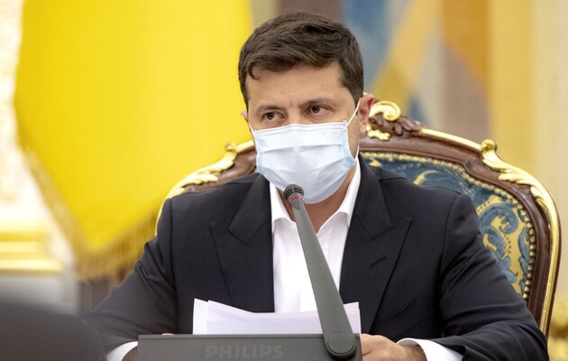 Среди политиков украинцы больше всего доверяют Зеленскому – опрос 