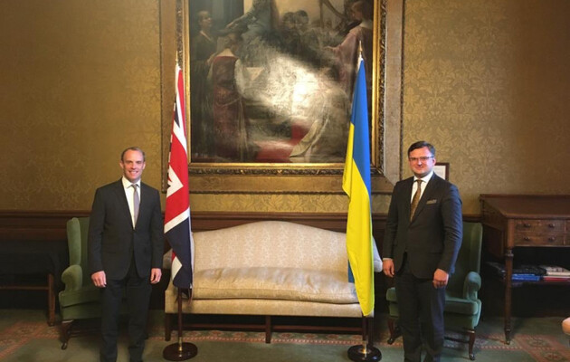 Після розмови Зеленського з Байденом запланований ще один важливий міжнародний контакт на рівні МЗС