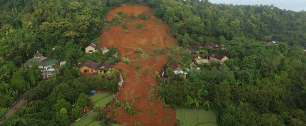В Індонезії через зсуви загинули 52 людини 