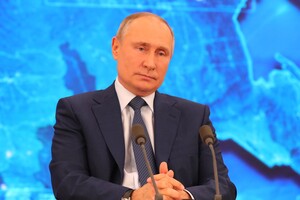 Путин подписал закон, разрешающий ему отбыть еще два срока